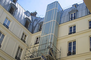 Staklena fasada Francuska